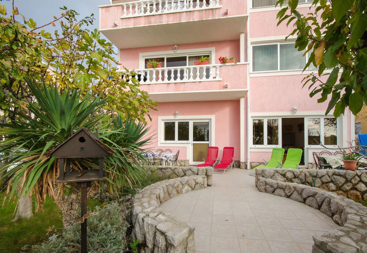 Apartments Krunoslav Punat Eksteriør billede